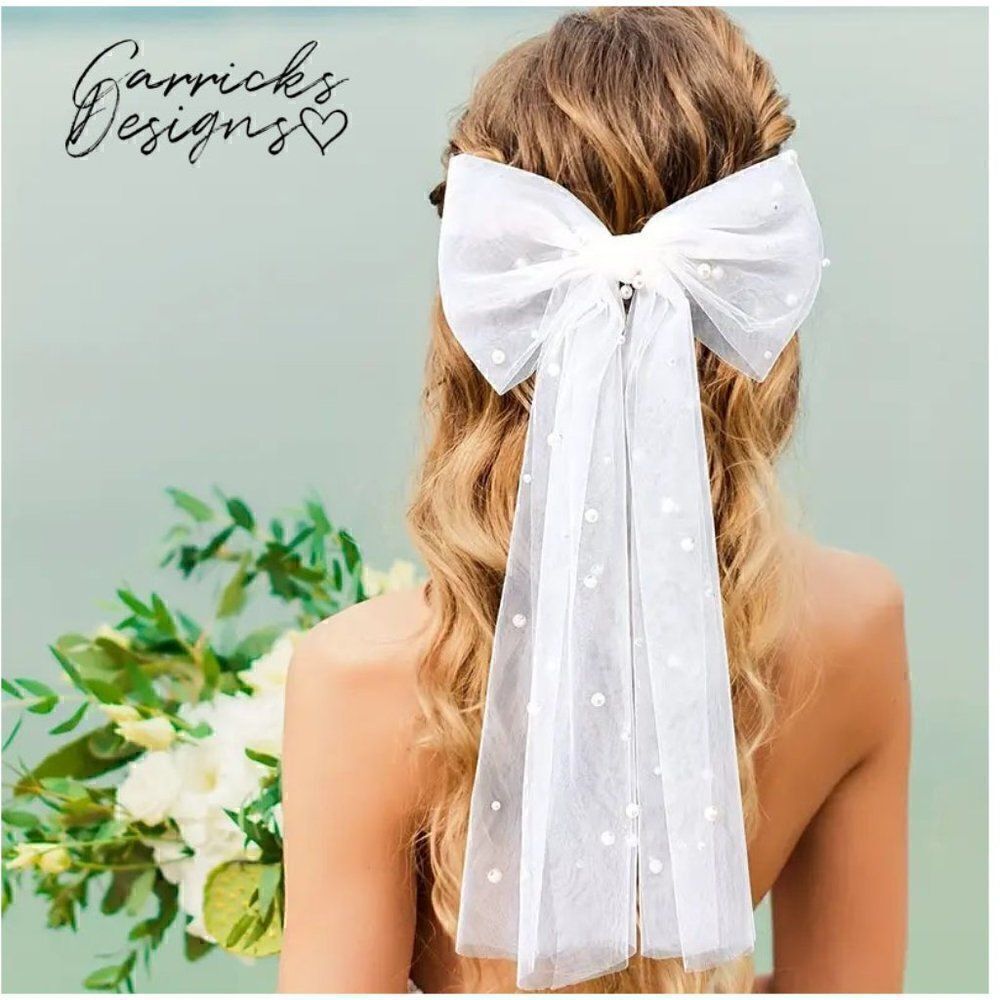 Pearl Accent Bridal Wedding Bow Veil With Hair Clip
